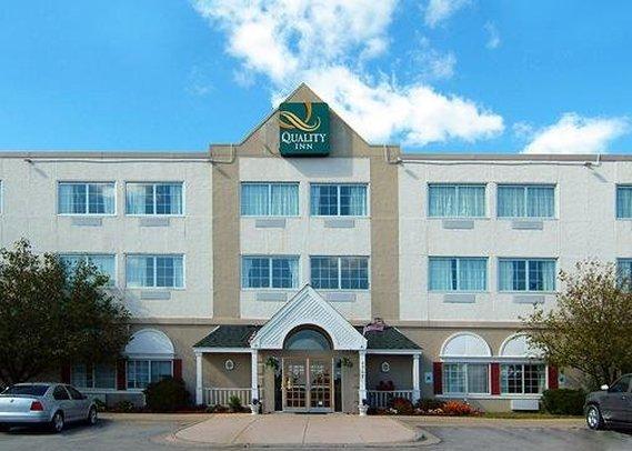 Hotel Americinn By Wyndham North